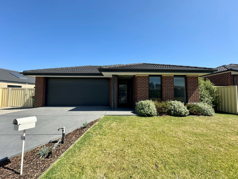 159 Blue Horizon Way, Pakenham House for rent Listed by Toni Pirani