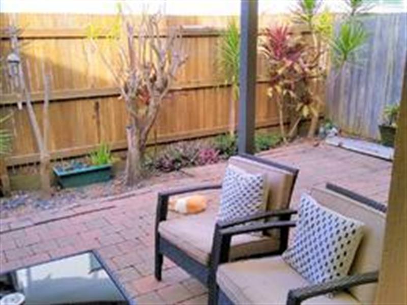 3/7 Glen Court, MARCOOLA Townhouse for rent Listed by Aura Rental Team North of National Real