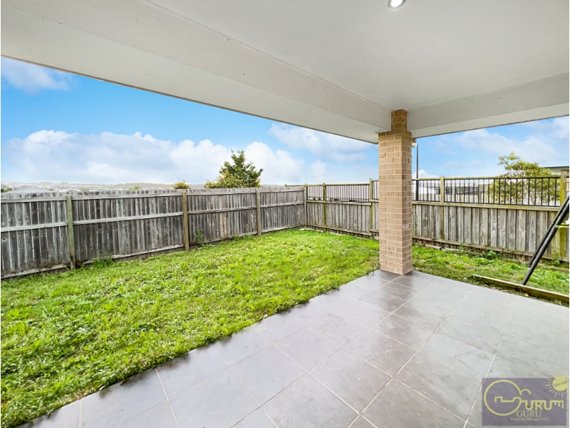 21 Cordeaux Cres Redbank Plains QLD 4301 House for rent Listed by