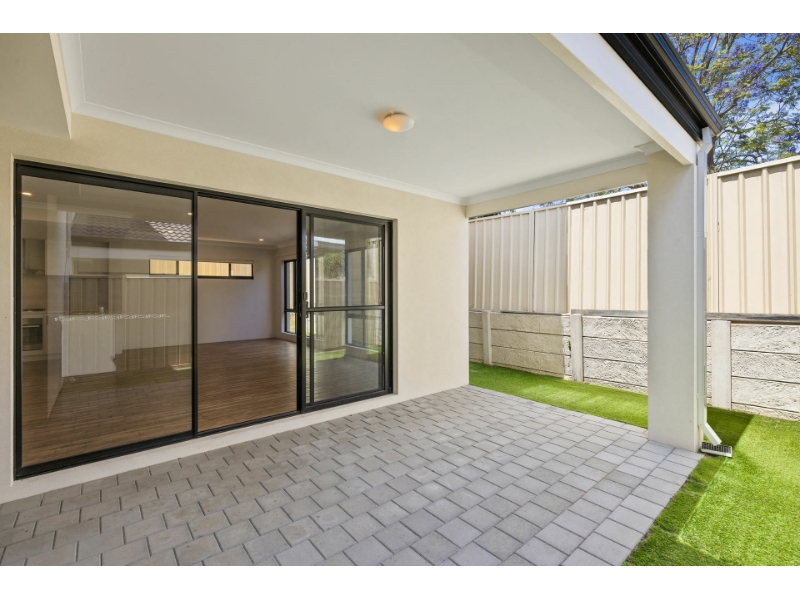 140B Carnarvon St, East Victoria Park Townhouse for rent Listed by