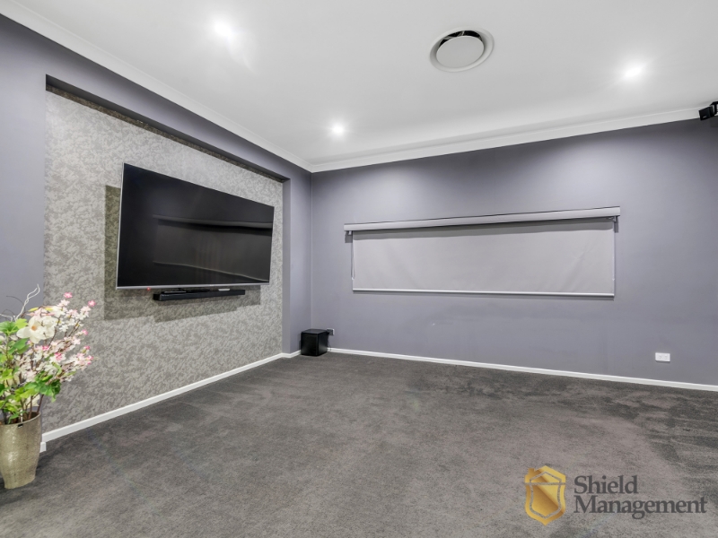 19 Boyland Way, Ripley House for rent Listed by Shield Management of