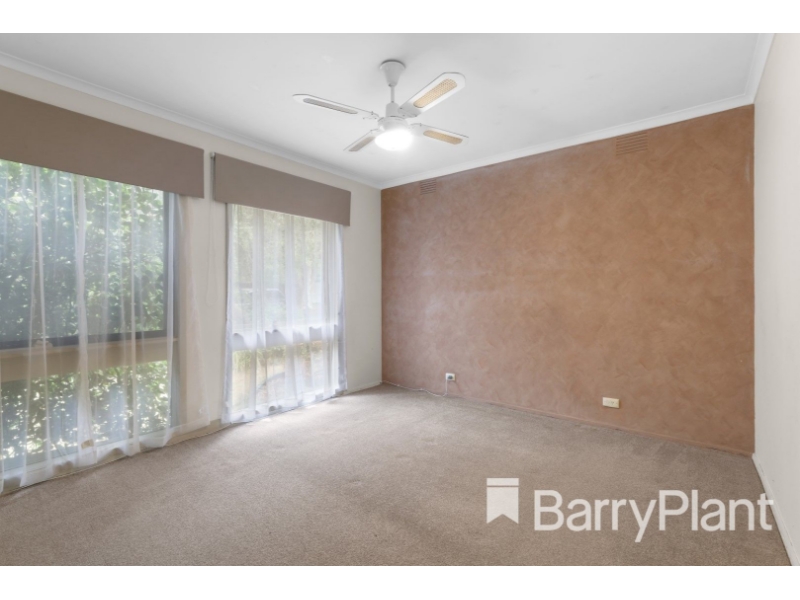 4 Cormorant Place, Dingley Village House for rent Listed by Bayside