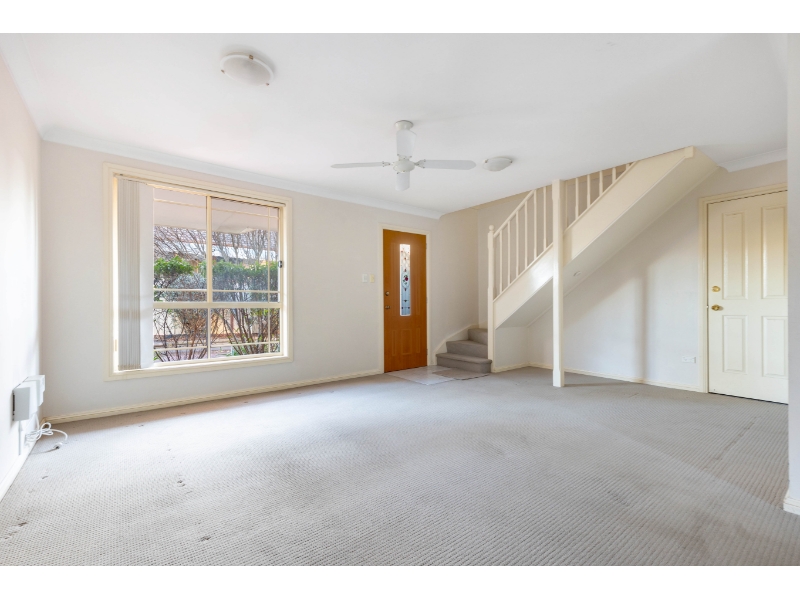 2/98 Cox Avenue, PENRITH House for rent Listed by of Dukes Estate