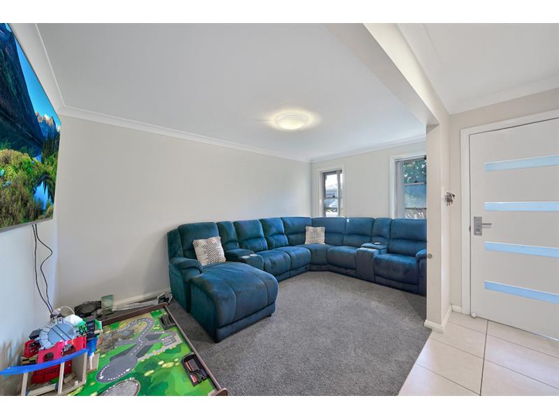 44B Meadowvale Road, APPIN Townhouse for rent Listed by Michaela