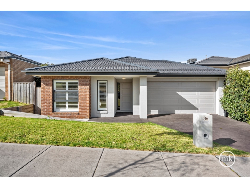 36 Outback Circuit, DOREEN House for rent Listed by Rosetta Stravis