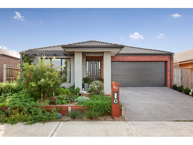 49 Elation Boulevard, DOREEN House for rent Listed by Jessika Watkins