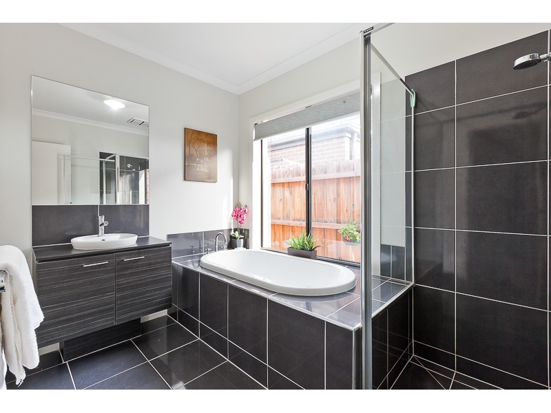 49 Elation Boulevard, DOREEN House for rent Listed by Jessika Watkins