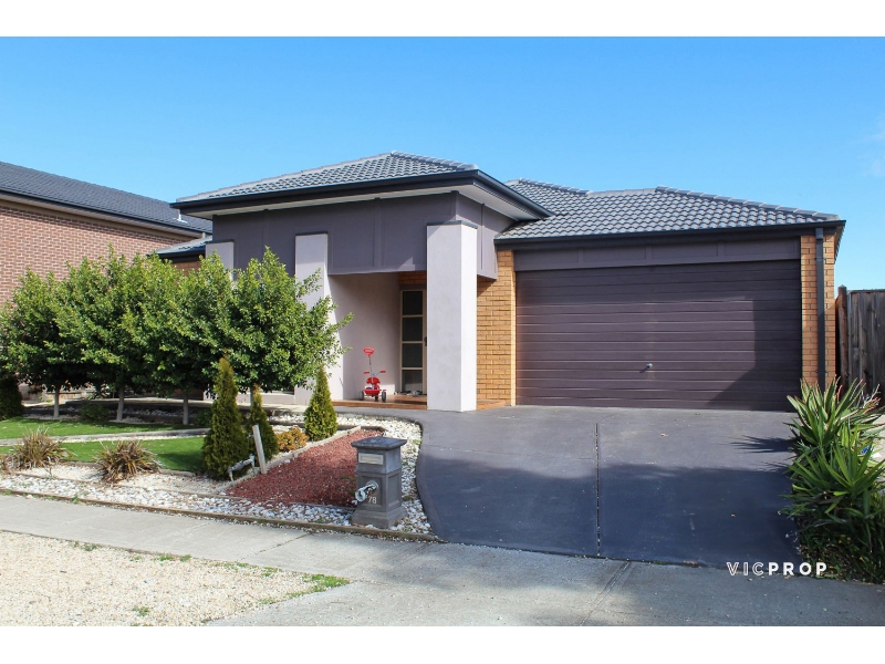 78 Alamanda Boulevard, POINT COOK House for rent Listed by Wendy Wang