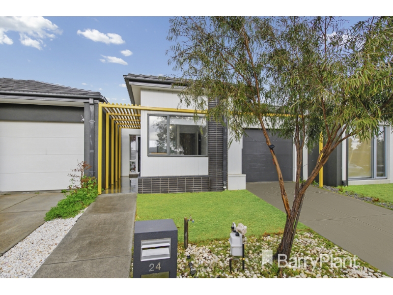 24 Parkleigh Drive, Kurunjang House for rent Listed by Barry Plant