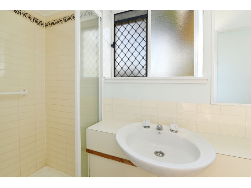 1/34 Moreton Parade, Kings Beach Apartment for rent Listed by Charlie