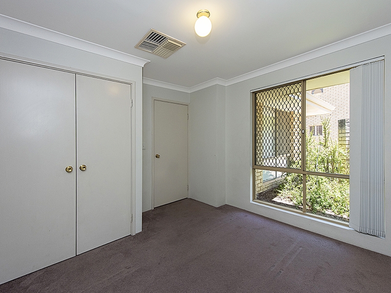 3/8 Mackie street, Victoria Park Apartment for rent Listed by Century