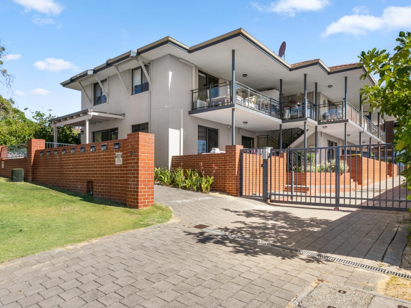 7/29 Egham Road, Lathlain Apartment for rent Listed by Century 21