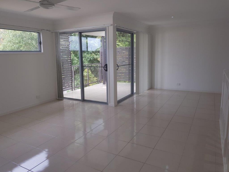 2/17 Tilley Street, Redcliffe Townhouse for rent Listed by Melissa