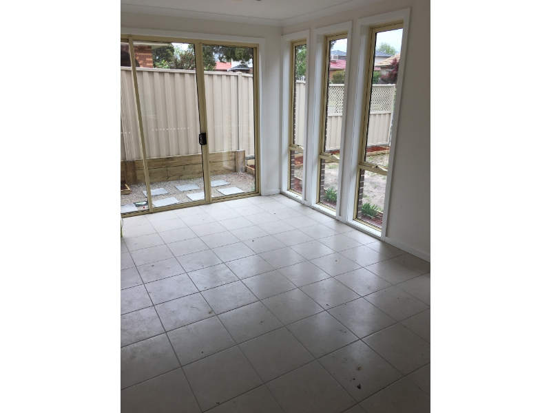 1/6 Purdy Avenue, Dandenong Townhouse for rent Listed by Property