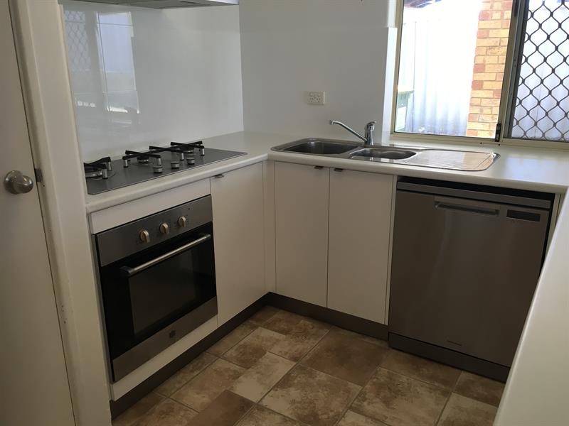 56 Carberry Square, Clarkson House for rent Listed by of Century21