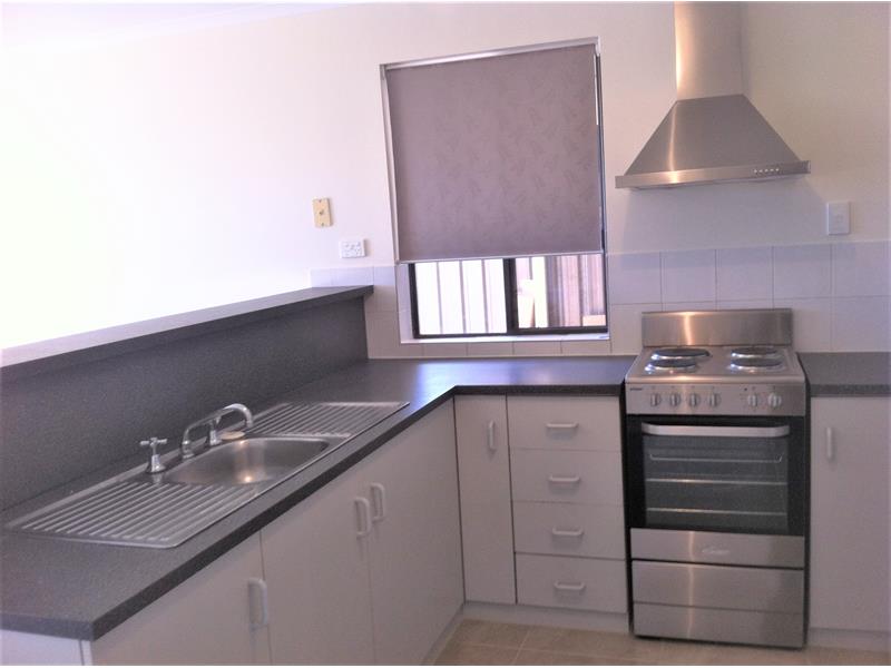 13 Spencer Drive, Morphett Vale House for rent Listed by Chloe