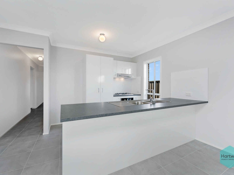 48 Constellation Avenue, Box Hill House for rent Listed by Tracy