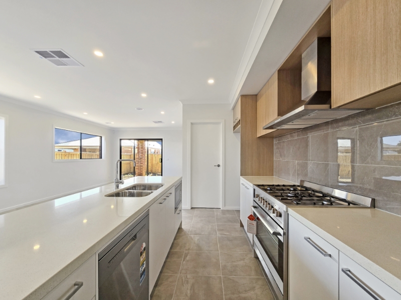 42 Baelish Drive, CHARLEMONT House for rent Listed by Rental