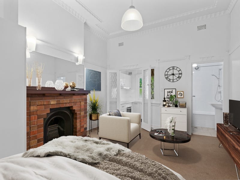 Unit 1/52 Warren Road, MARRICKVILLE Apartment for rent Listed by Roslyn Pozniak of Bondi