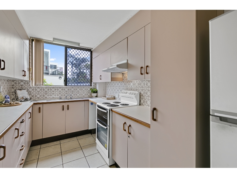 1/7 COTTON TREE PARADE, MAROOCHYDORE Apartment for rent Listed by Jess Corby of Cotton Tree