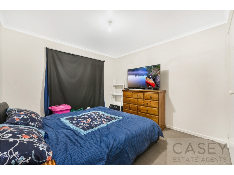 6 Darcy Court, CRANBOURNE House for rent Listed by Leeanne Harley of