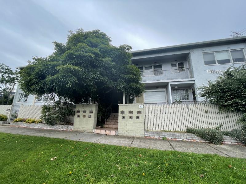 5/18 Gillies Street, ESSENDON Apartment for rent Listed by Isabella