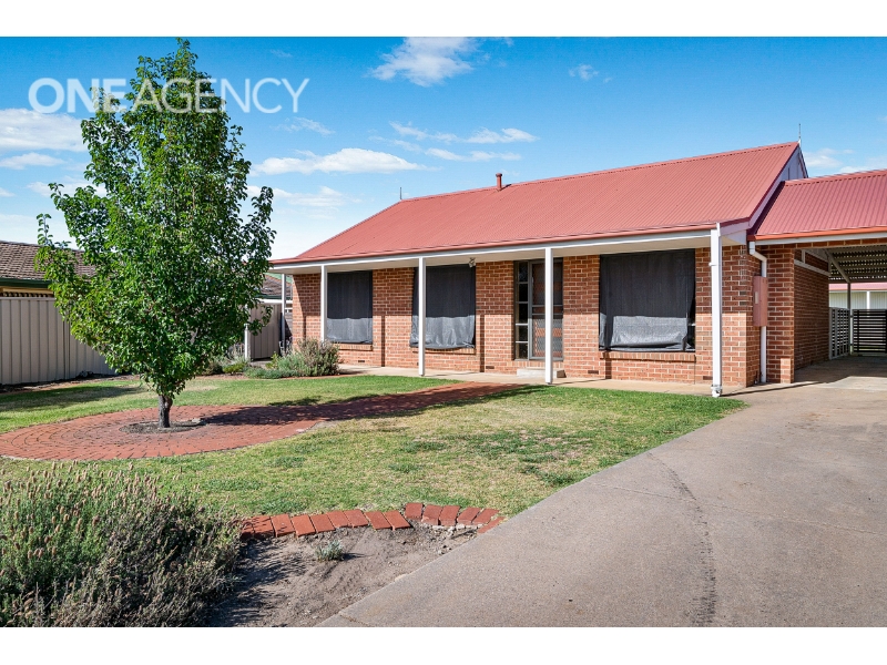 71 Mayfair Drive, WODONGA House for rent Listed by of One Agency Albury Wodonga &