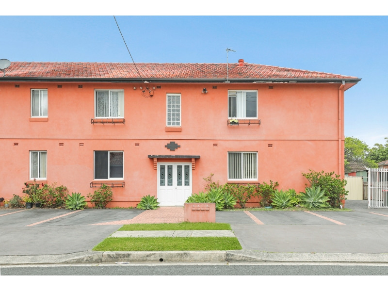 5/60 Pioneer Road, EAST CORRIMAL Apartment for rent Listed by