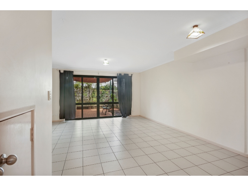 Unit 3/77 Lindsay Street, EAST TOOWOOMBA Apartment for rent Listed by