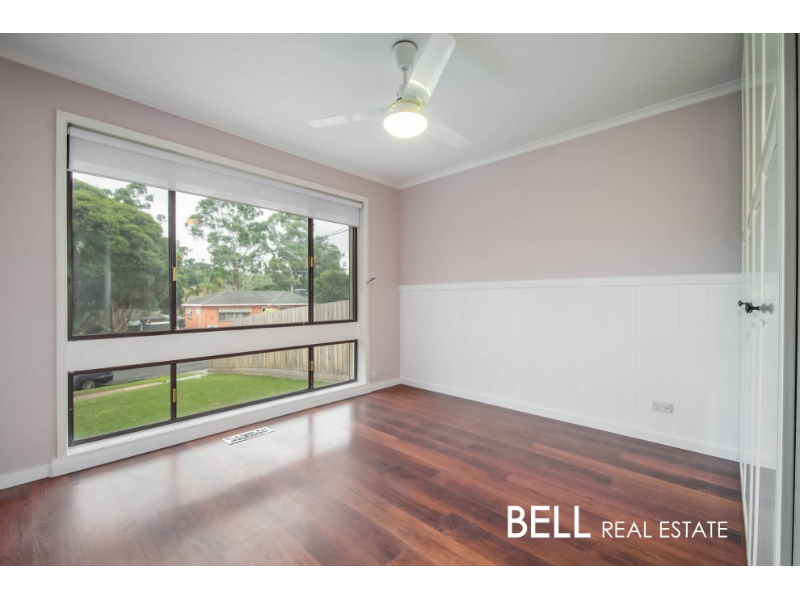 12 Greenslopes Drive, MOOROOLBARK House for rent Listed by Linda Paas of Bell Real Estate