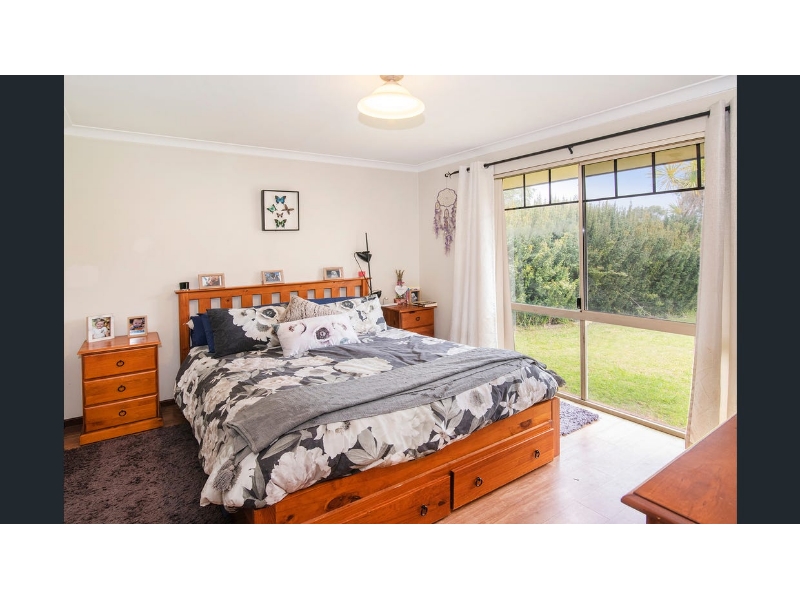 10 Karrinyup Retreat, WEST BUSSELTON House for rent Listed by Deidre