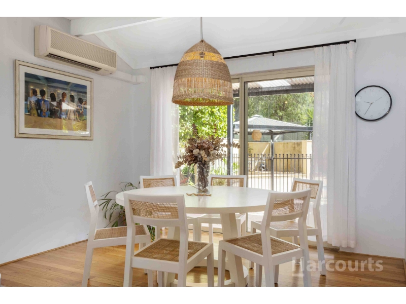 7 Korbel Close, GREENFIELDS House for rent Listed by Stacey Swann of