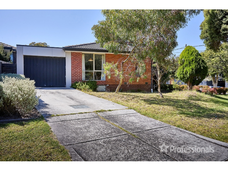 1 Donald Close, Kilsyth House for rent Listed by Lilydale Rentals of