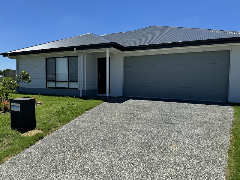 42 Tulip Tree Street, Park Ridge House for rent Listed by Home Realty