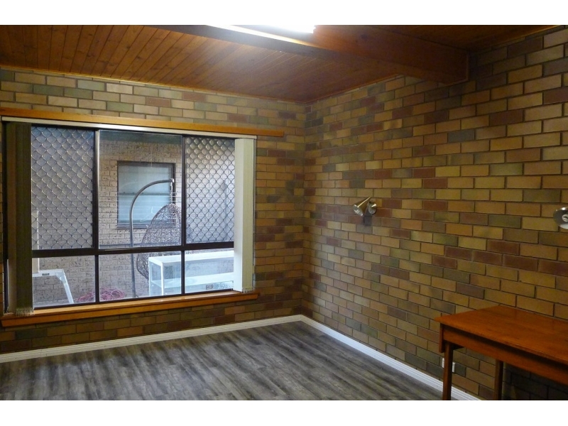 553 Cattlin Avenue, North Albury House for rent Listed by Tracy Cuper