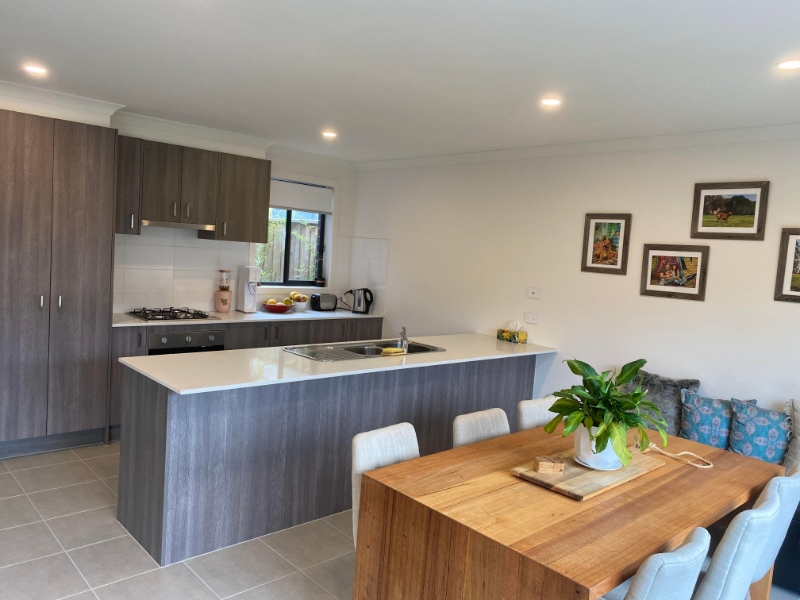 14/94 Lampard Rd, DROUIN Apartment for rent Listed by For Rent (vic