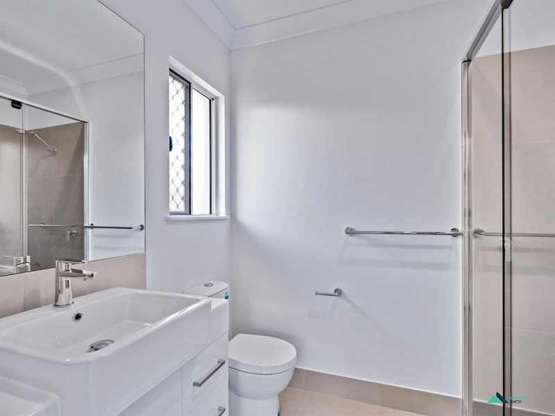 6 Rochford Way, Smithfield House for rent Listed by Kristielee Irvin