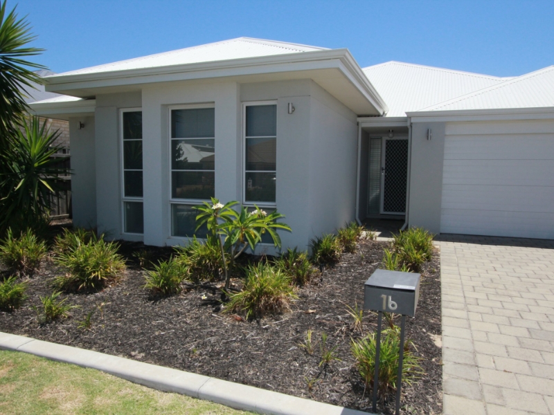16 Moonstone Parkway, WELLARD House for rent Listed by Carol Tweedie