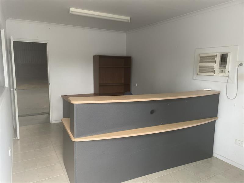 2/1 DENNIS STREET, BOYNE ISLAND House for rent Listed by Lj Hooker