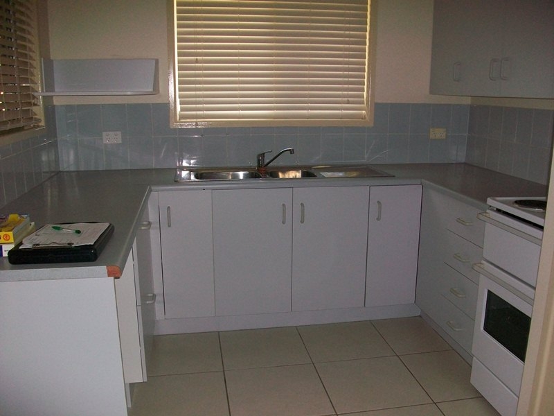 1/4 Wafer Court, NORMAN GARDENS House for rent Listed by Inspecting