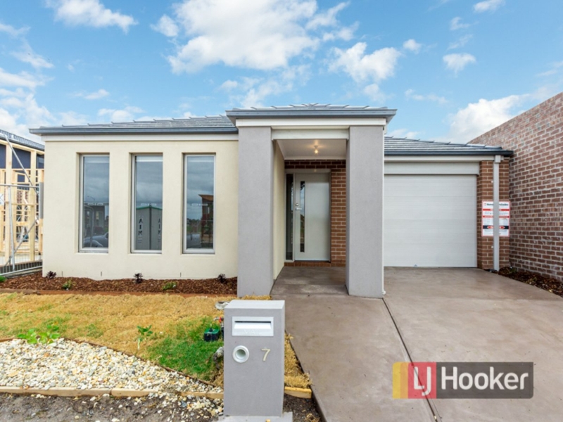 7 Clairwood Avenue, PAKENHAM House for rent Listed by Chloe Deayton