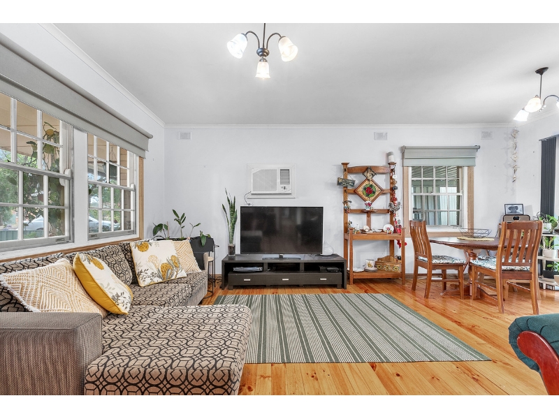 10 Beaminster Road, Elizabeth Park House for rent Listed by Darren