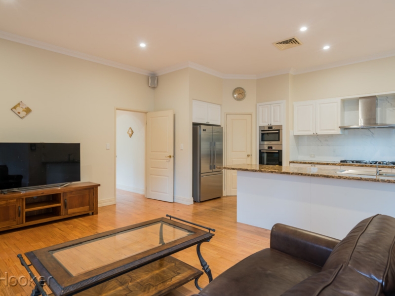 33 Reynolds Road Applecross WA 6153 House for rent Listed by Taylor