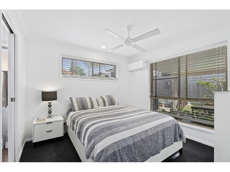 33/167 Central Street, Labrador Townhouse for rent Listed by The