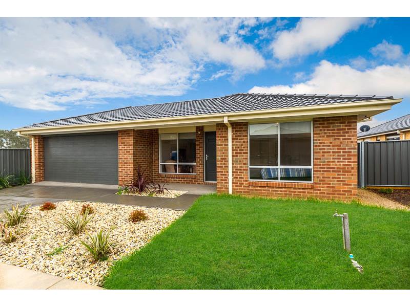 3A Daisy Street, Huntly House for rent Listed by Barry Plant Bendigo