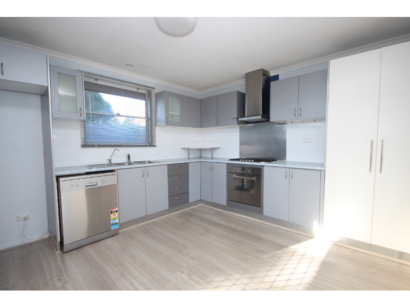 5 Tambo Court, CORIO House for rent Listed by Abby Westgarth of Barry Plant Geelong