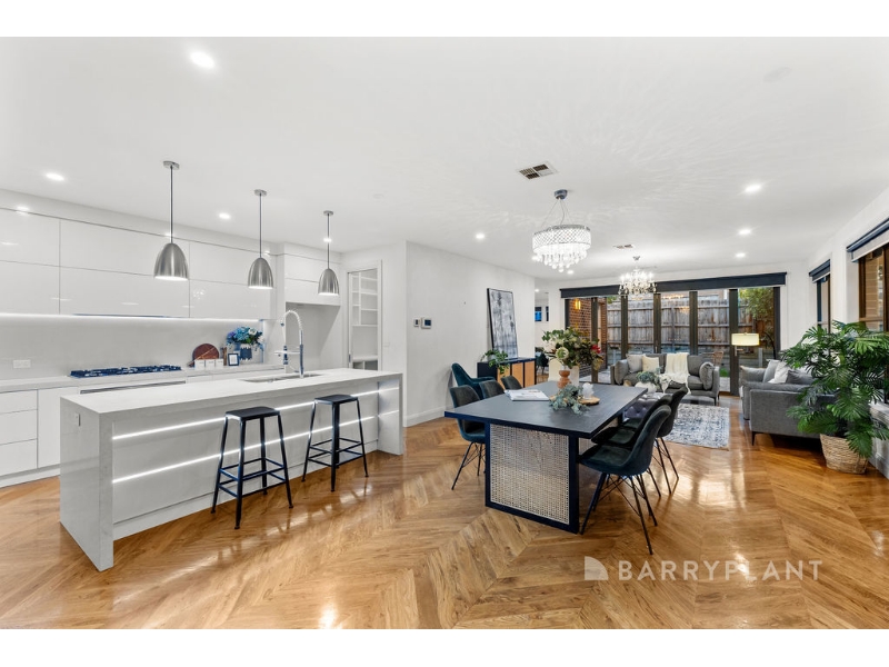 1/30 Baily Street, Mount Waverley Townhouse for rent Listed by Stella