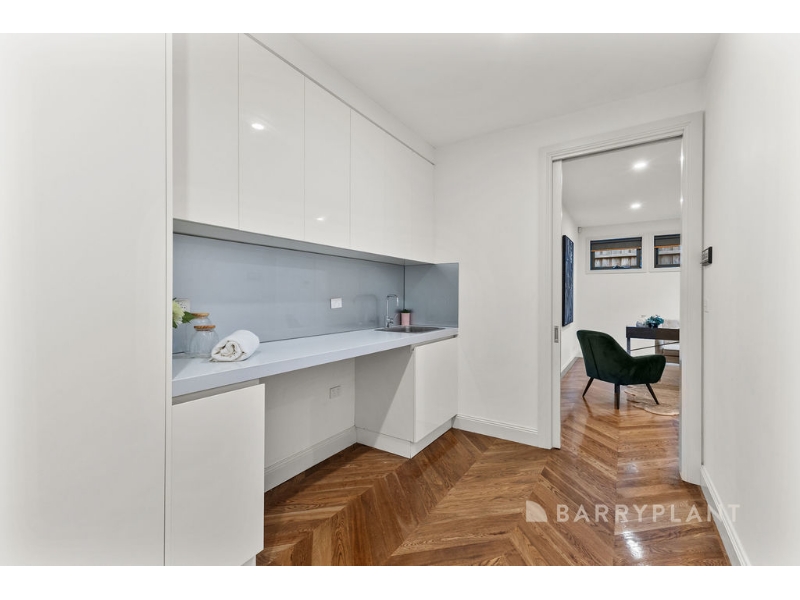 1/30 Baily Street, Mount Waverley Townhouse for rent Listed by Stella