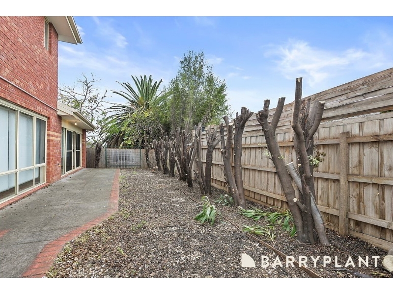 3/107109 Waverley Road, Chadstone Townhouse for rent Listed by Anna