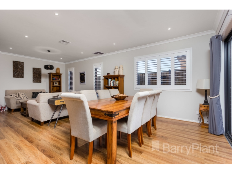34 Statesman Way, Point Cook House for rent Listed by Bianca Thomson of Barry Plant Point Cook 34 Statesman Way, Point Cook House for rent Listed by Bianca Thomson of Barry Plant Point Cook